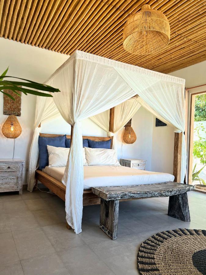 Met House Hotel Thulusdhoo Ngoại thất bức ảnh