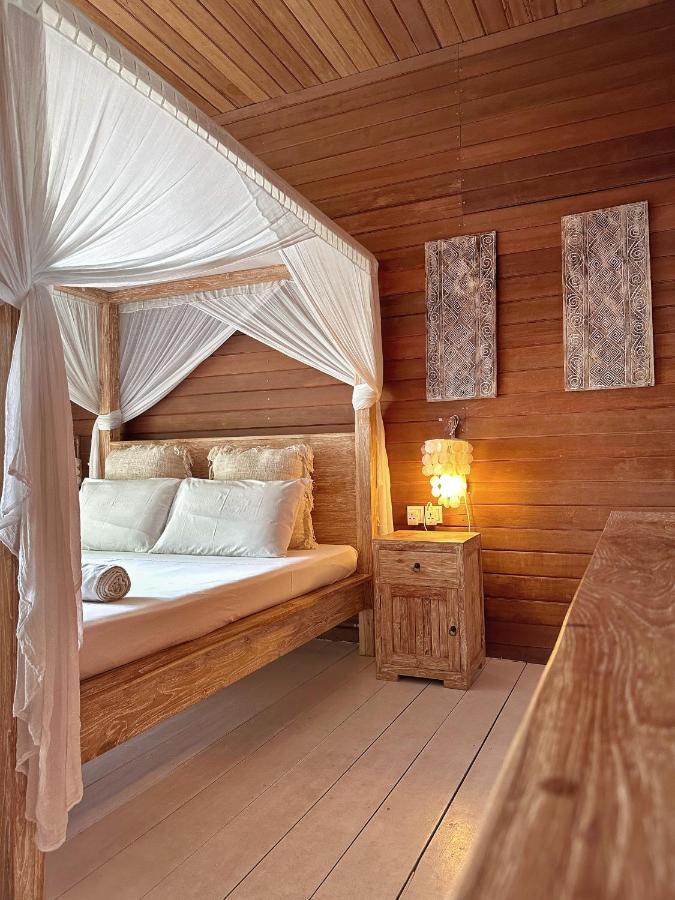 Met House Hotel Thulusdhoo Ngoại thất bức ảnh