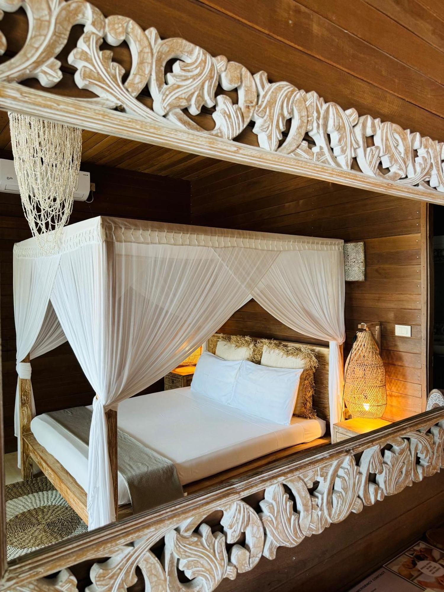 Met House Hotel Thulusdhoo Ngoại thất bức ảnh